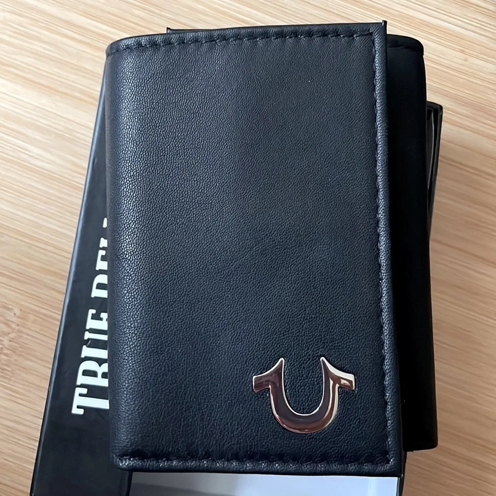 Brand New True Religion Genuine Leather Black Men’s Kincaid Wallet w/ Desk Valet